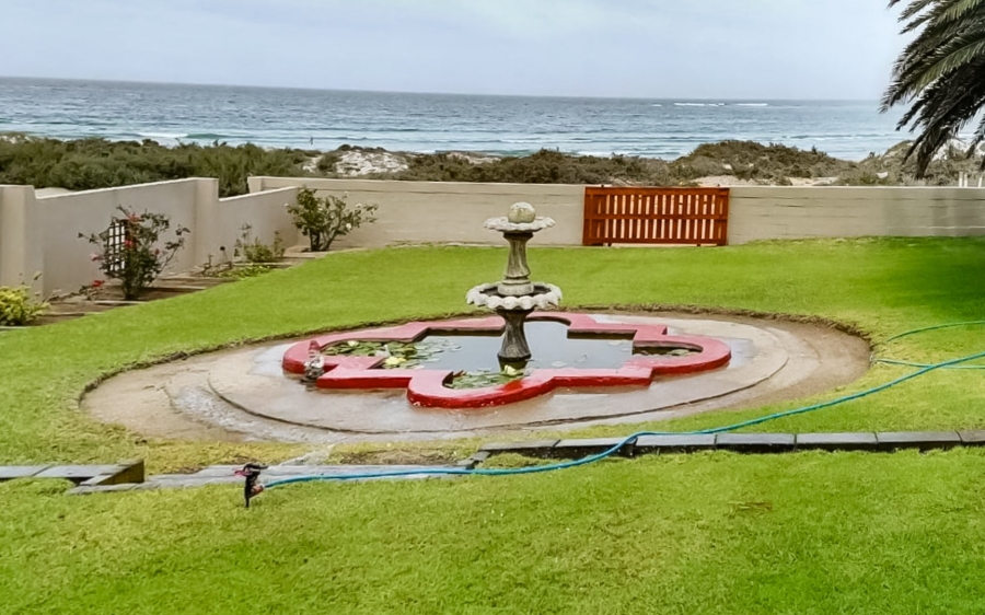 4 Bedroom Property for Sale in Port Nolloth Northern Cape